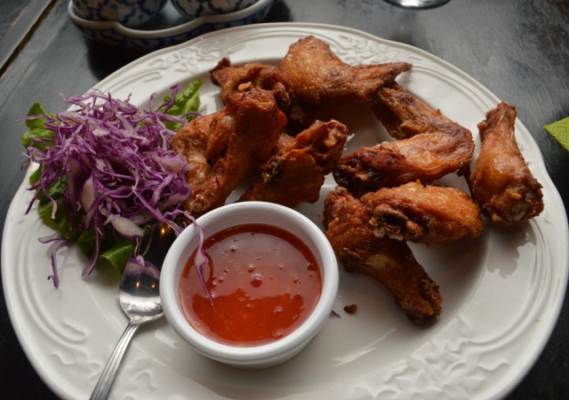 Chicken Wings Bai Tong